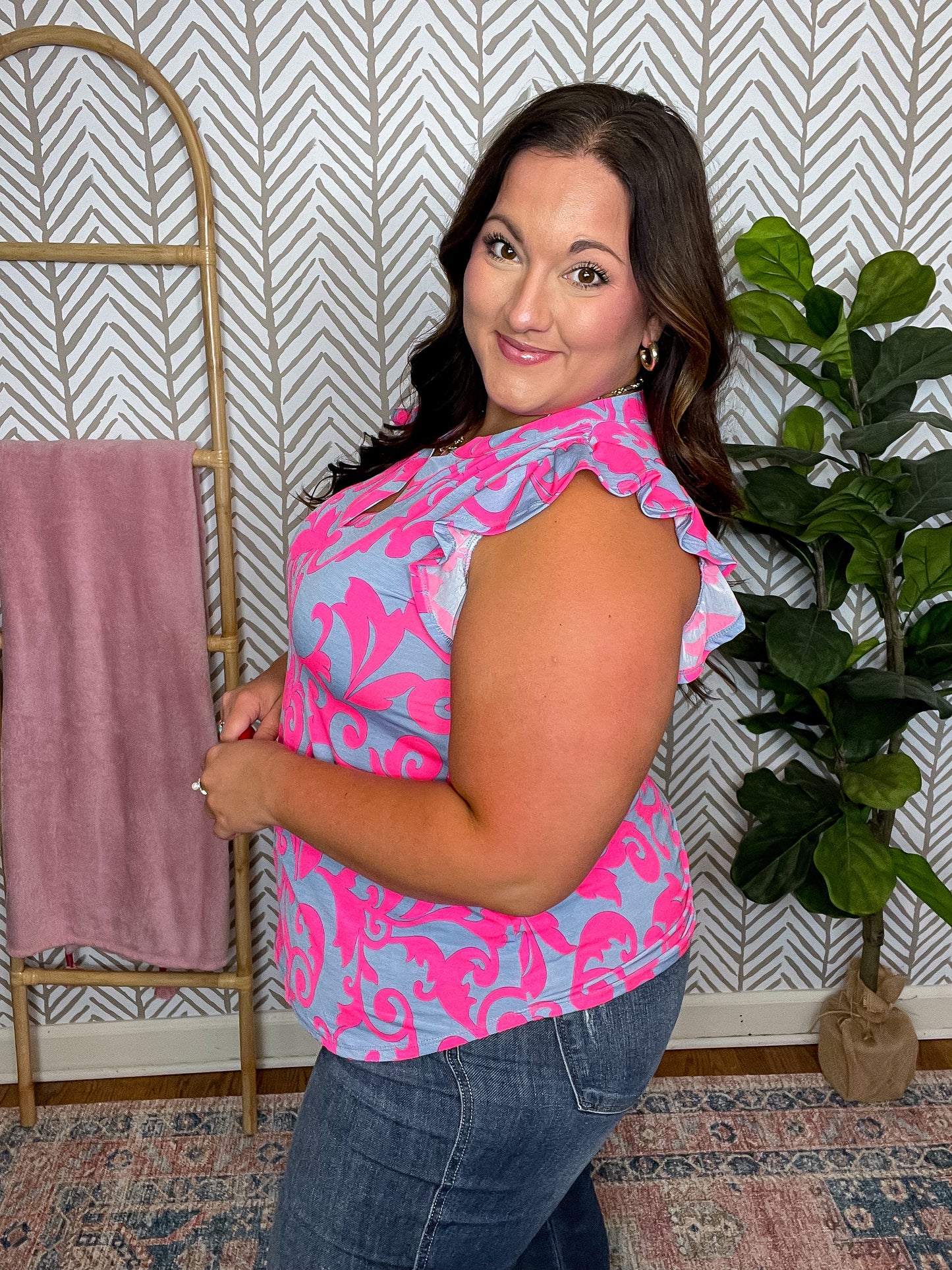 Lizzy Flutter Sleeve Top in Lavender and Hot Pink Filigree