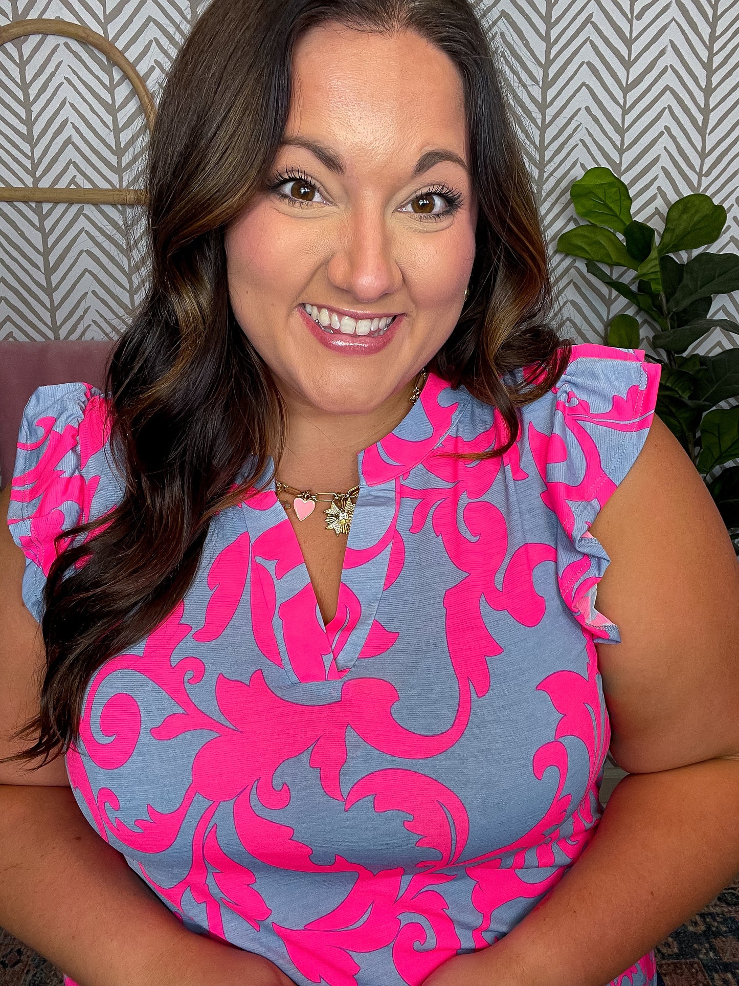 Lizzy Flutter Sleeve Top in Lavender and Hot Pink Filigree