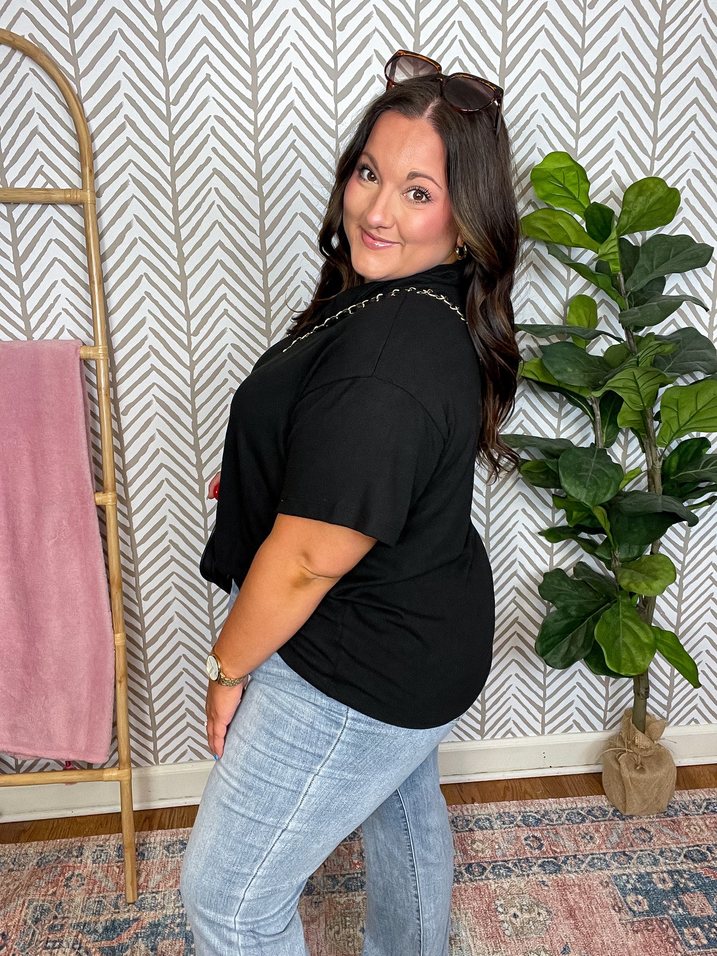 Heart of the Country Set in Black