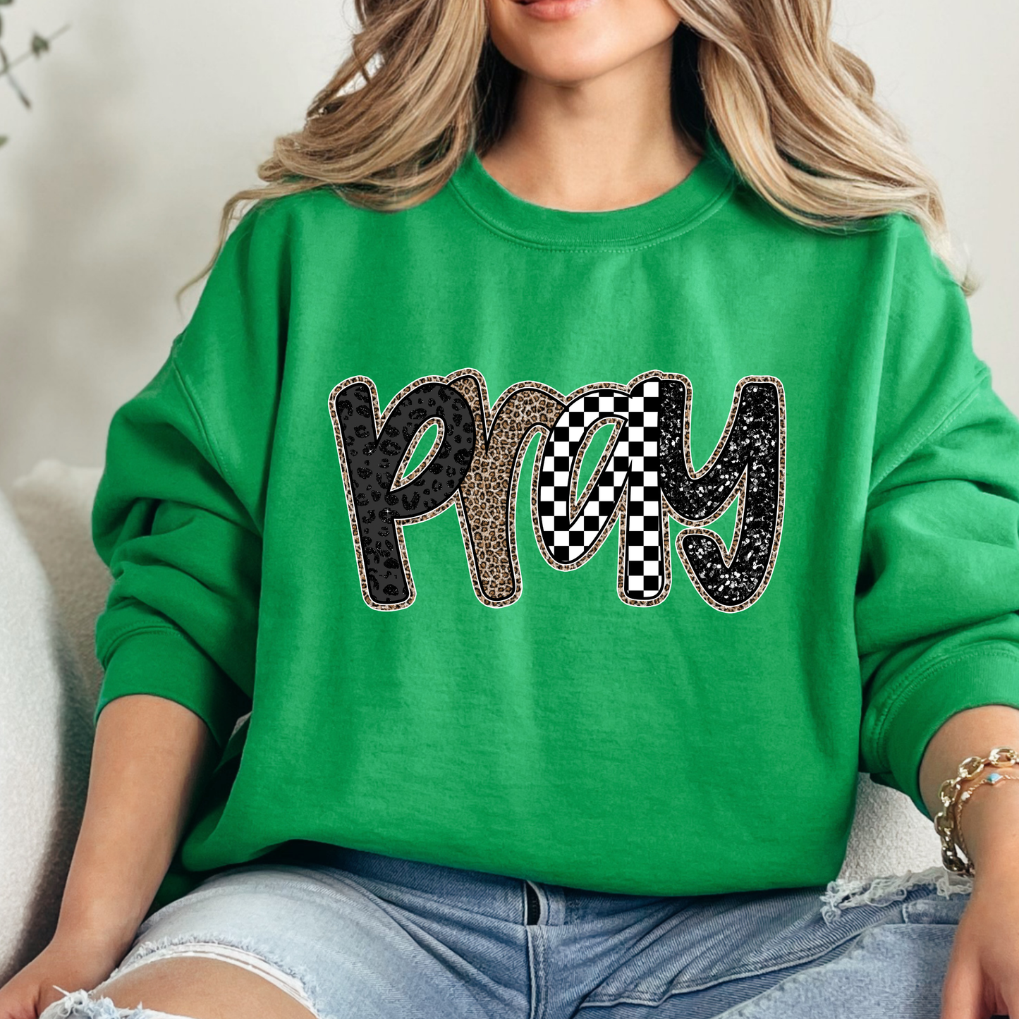 Multi-print 'Pray' Crewneck Sweatshirt