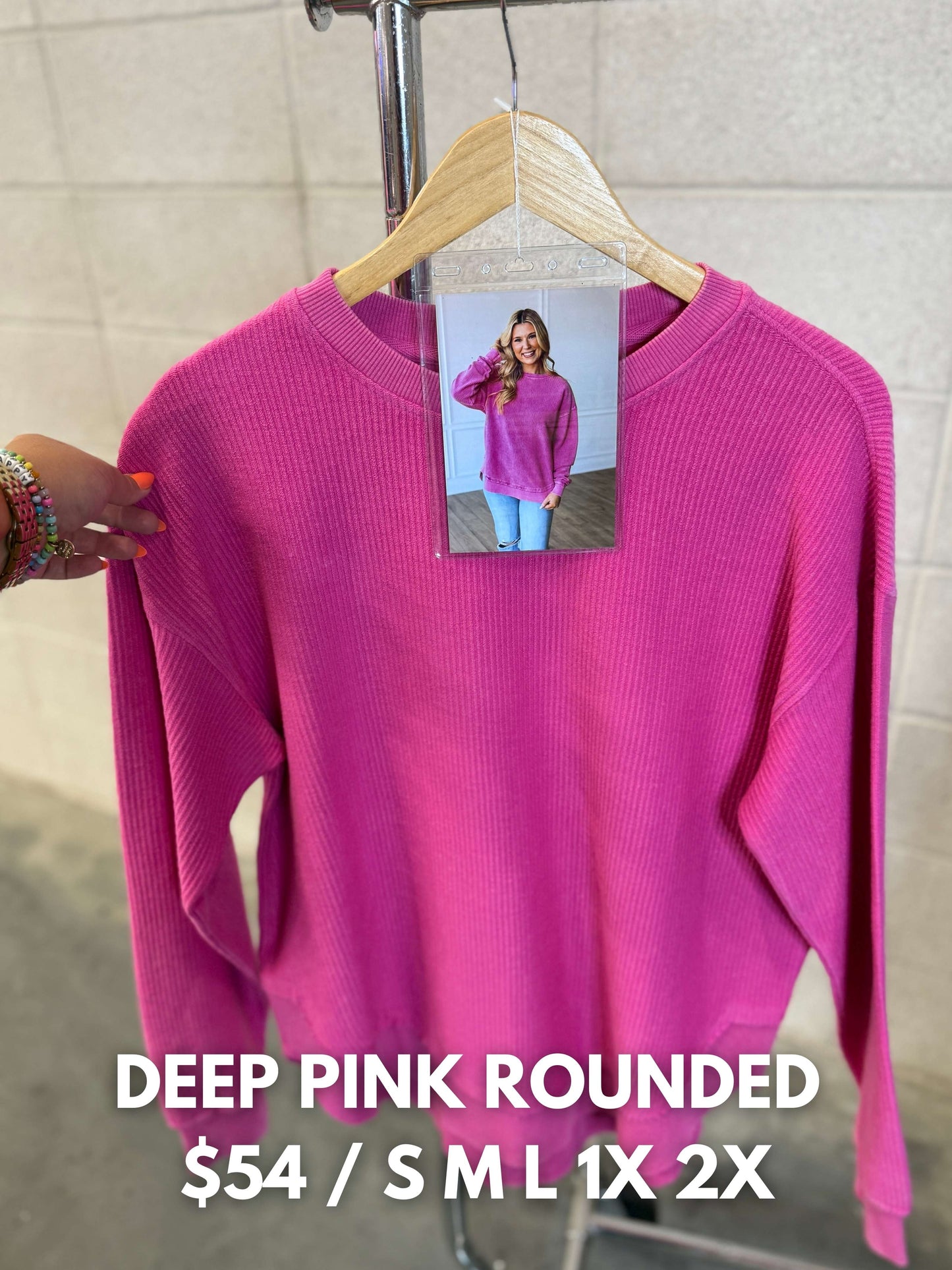 LAS VEGAS LIVE MOONRYDER CROPS + ROUNDED PULLOVERS