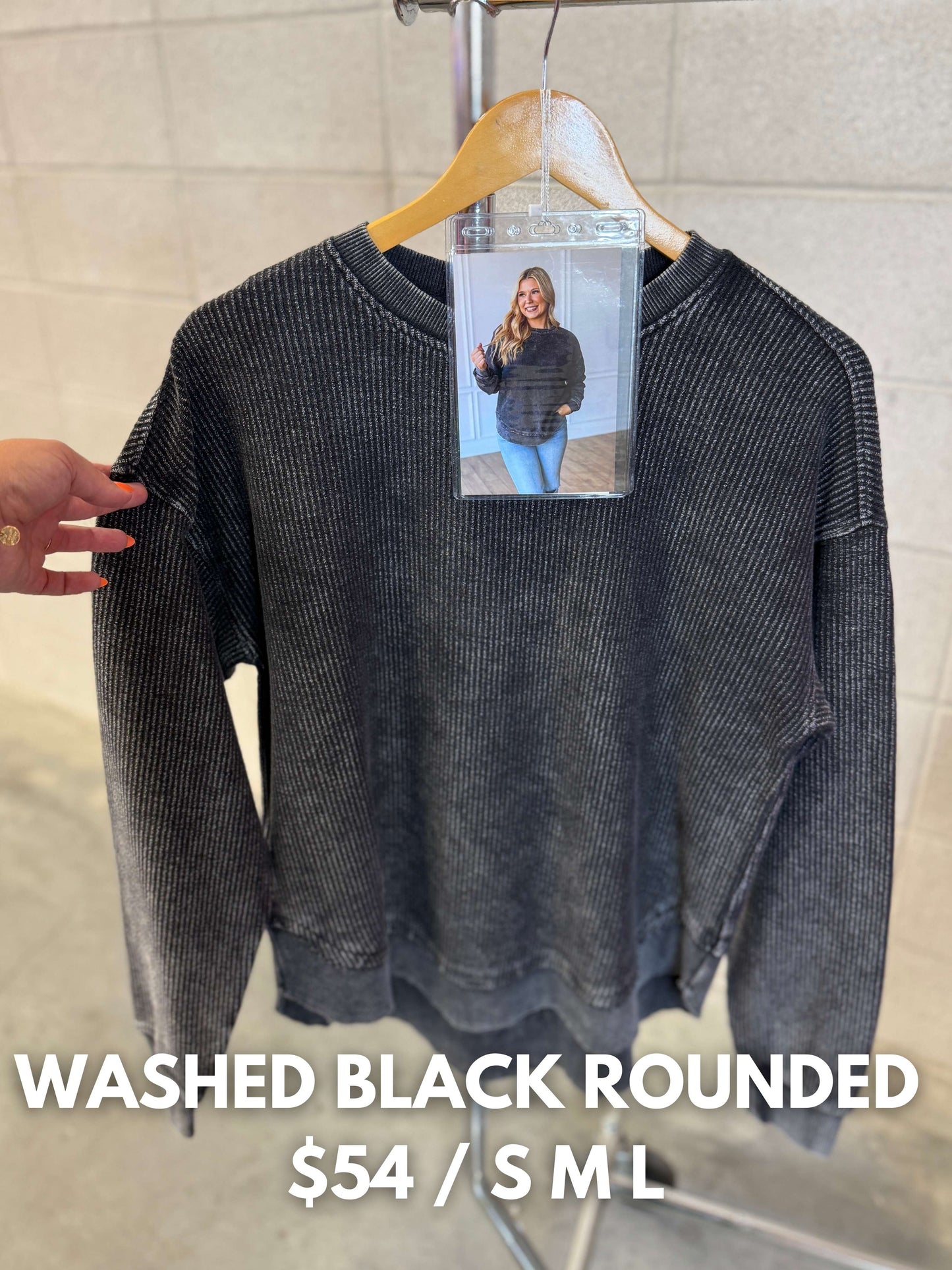 LAS VEGAS LIVE MOONRYDER CROPS + ROUNDED PULLOVERS