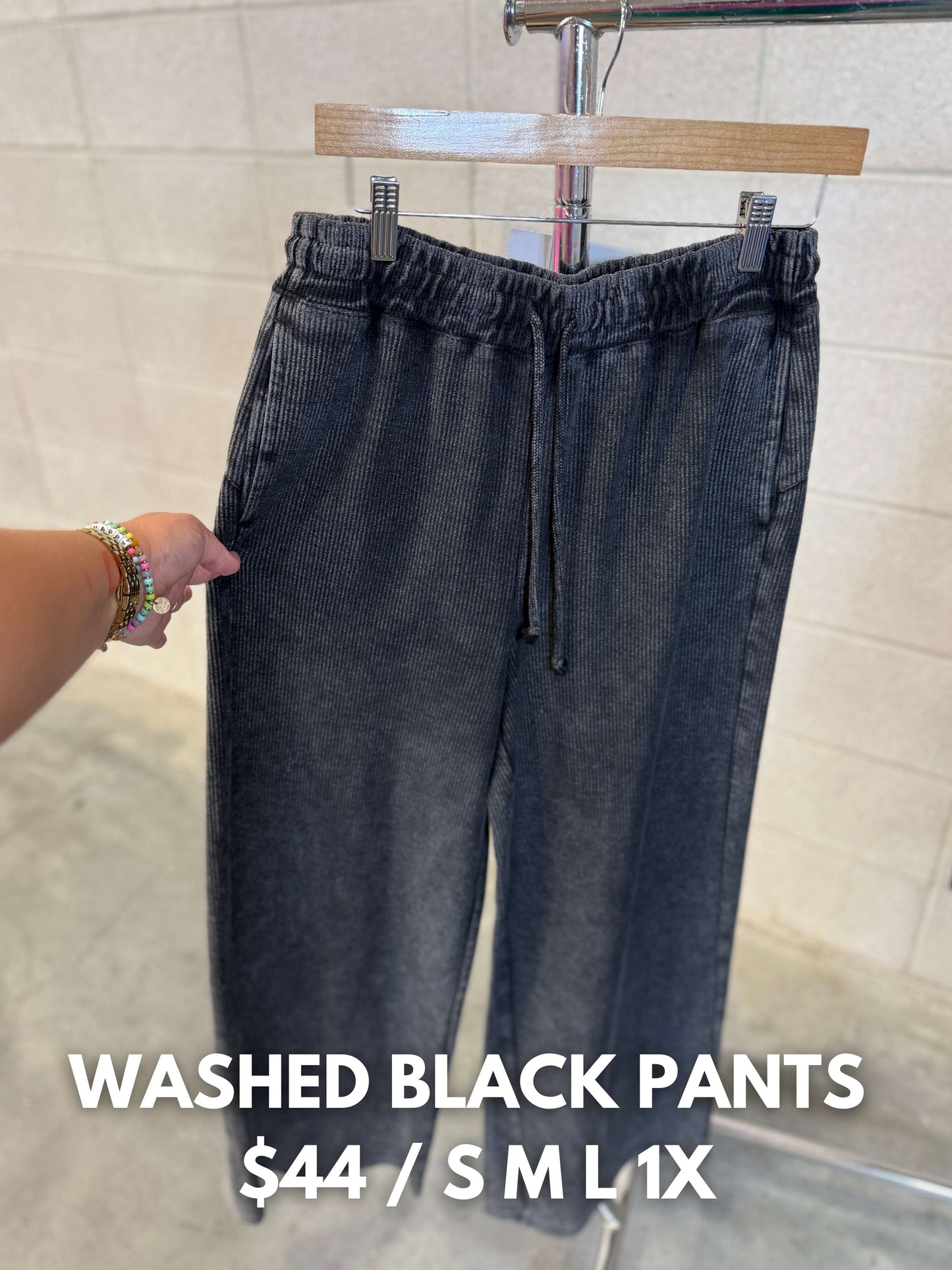 LAS VEGAS LIVE MOONRYDER PULLOVERS + PANTS