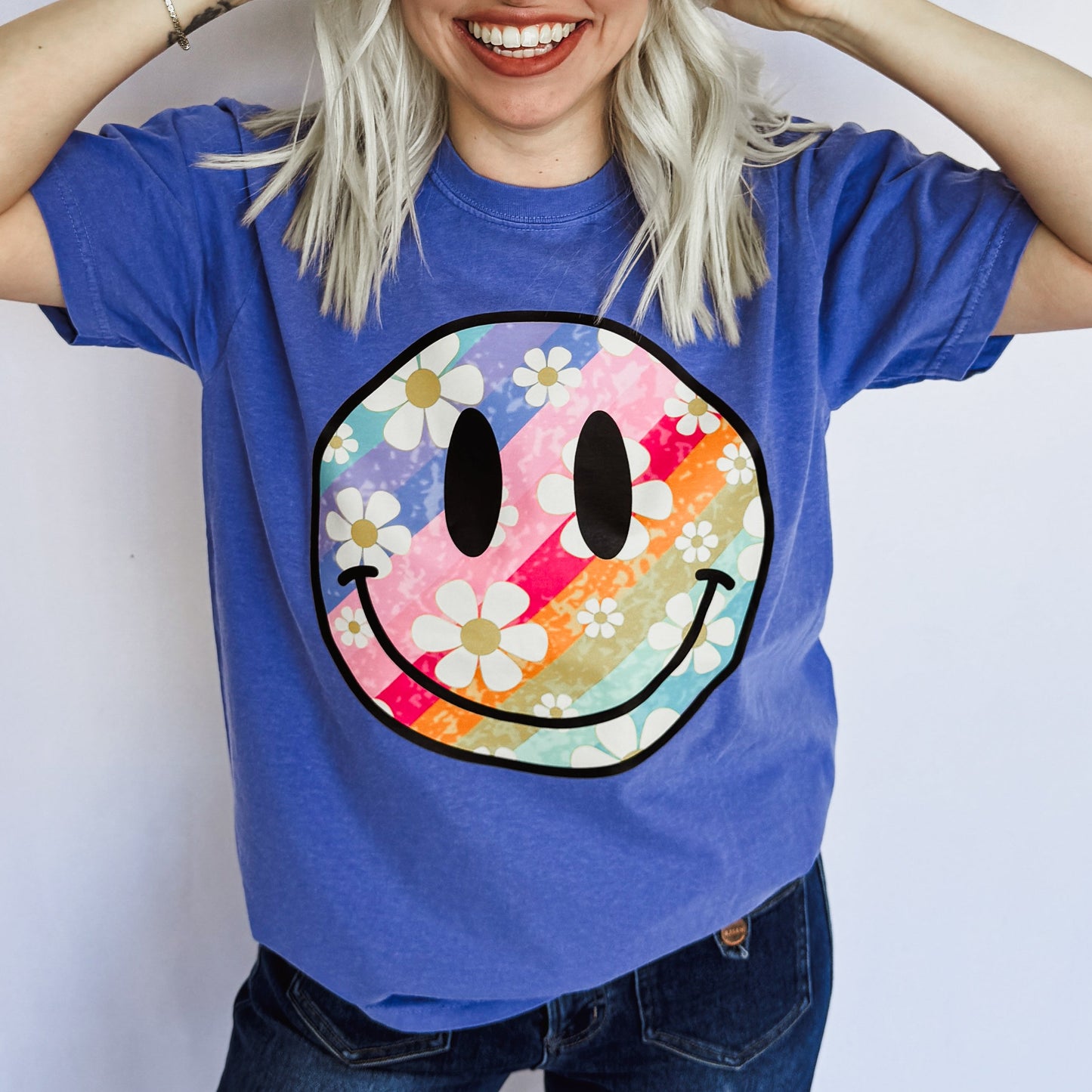 Daisy Stripe Smile Graphic Tee