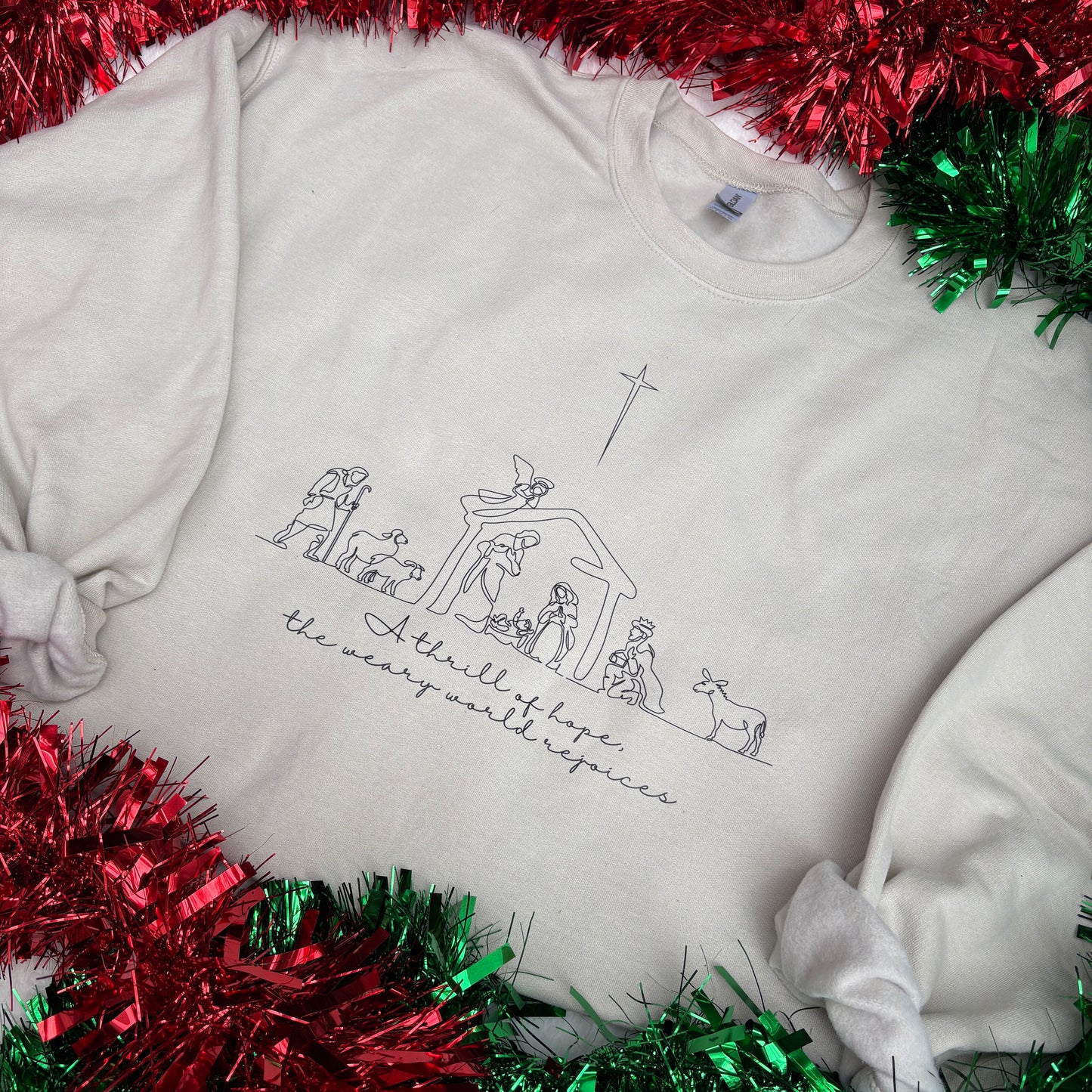 Dainty Manger Crewneck