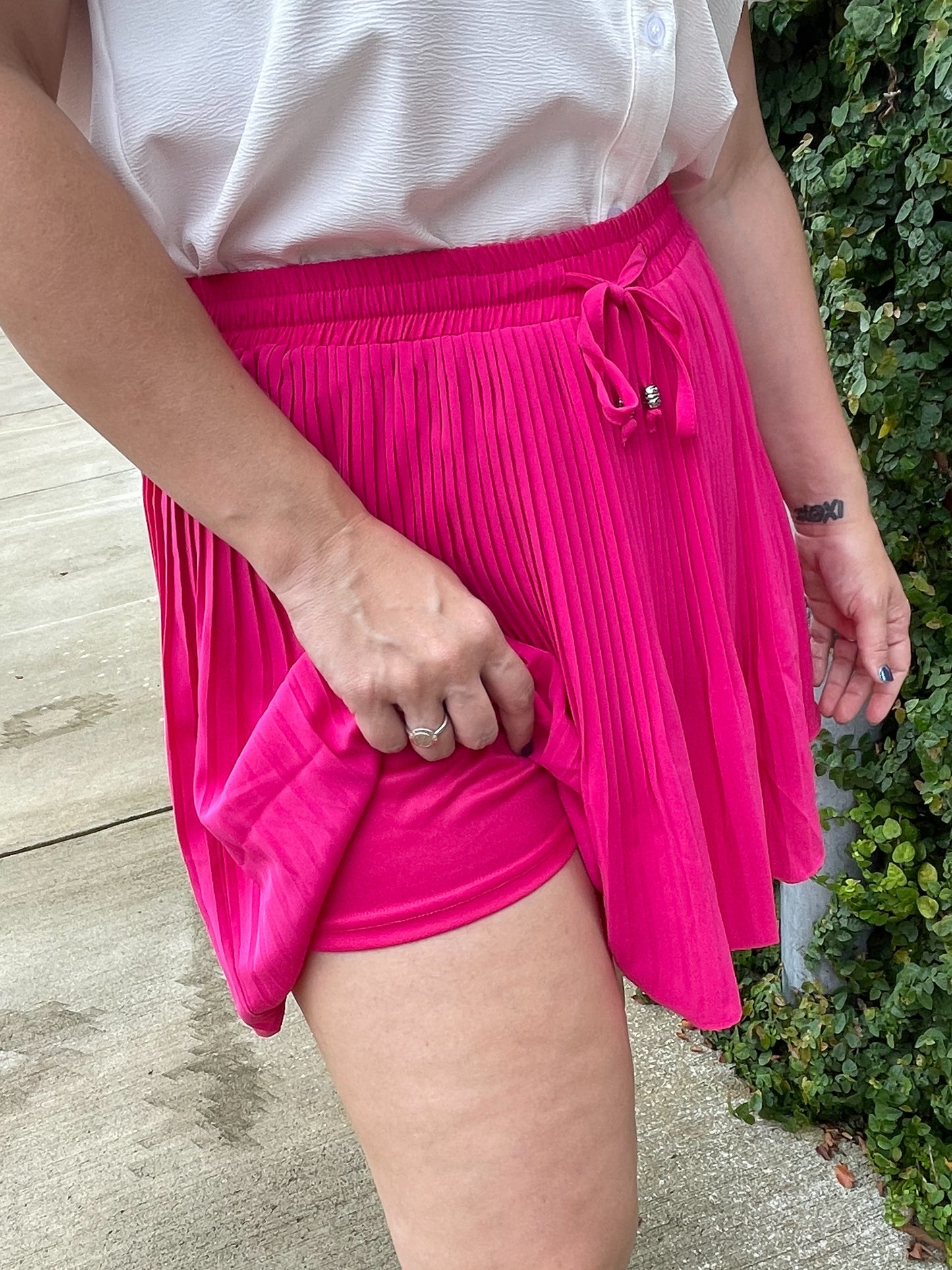 Bet Your Bottom Dollar Skort in Hot Pink