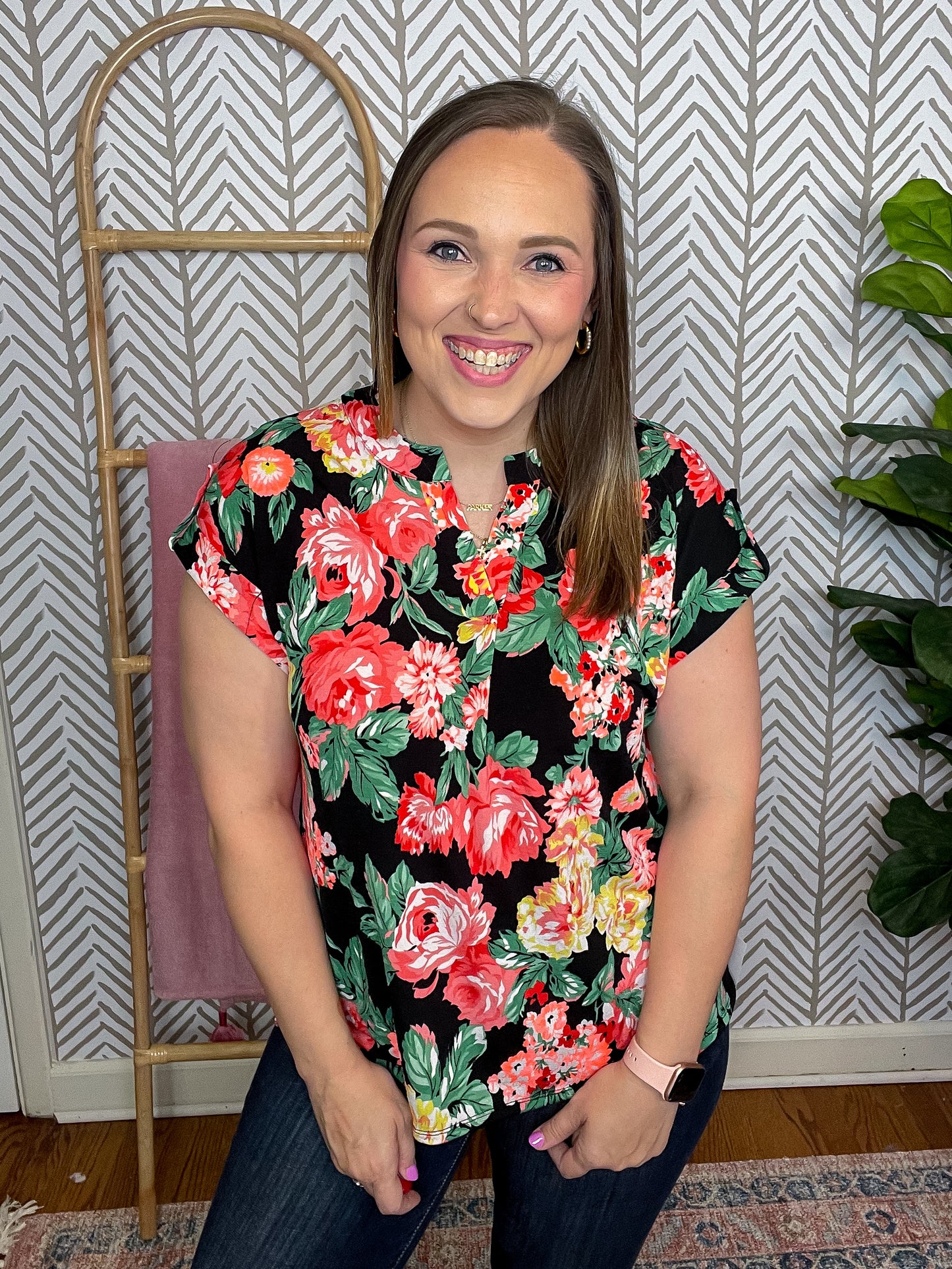 Lizzy Cap Sleeve Top in Black Garden Floral