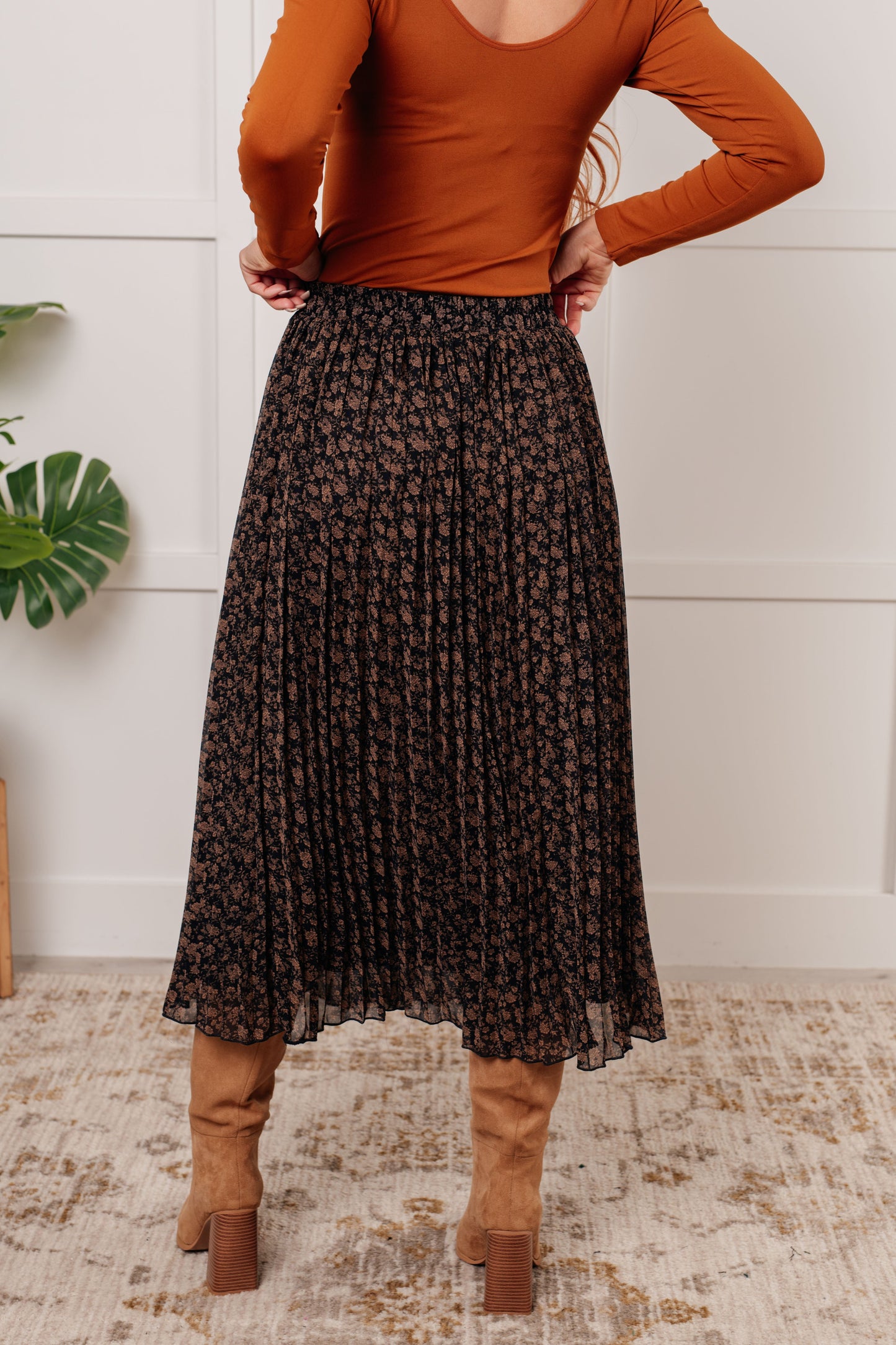 Just What You Wanted Floral Print Pleated Skirt