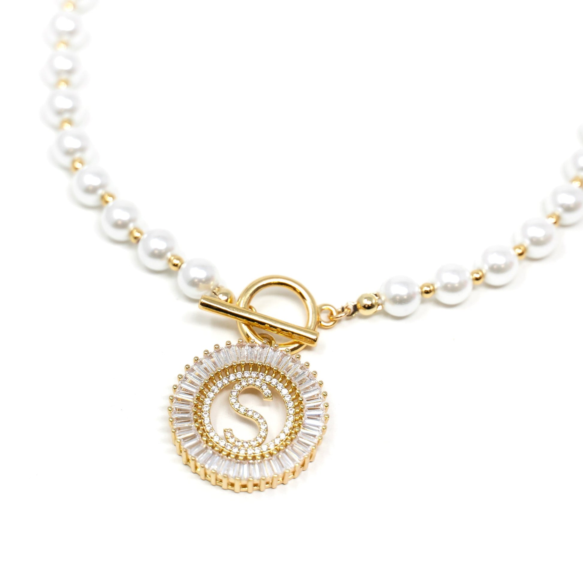 Pearl Chain Radiant Initial Necklace PREORDER - Wholesale The Sis Kiss Gold A 