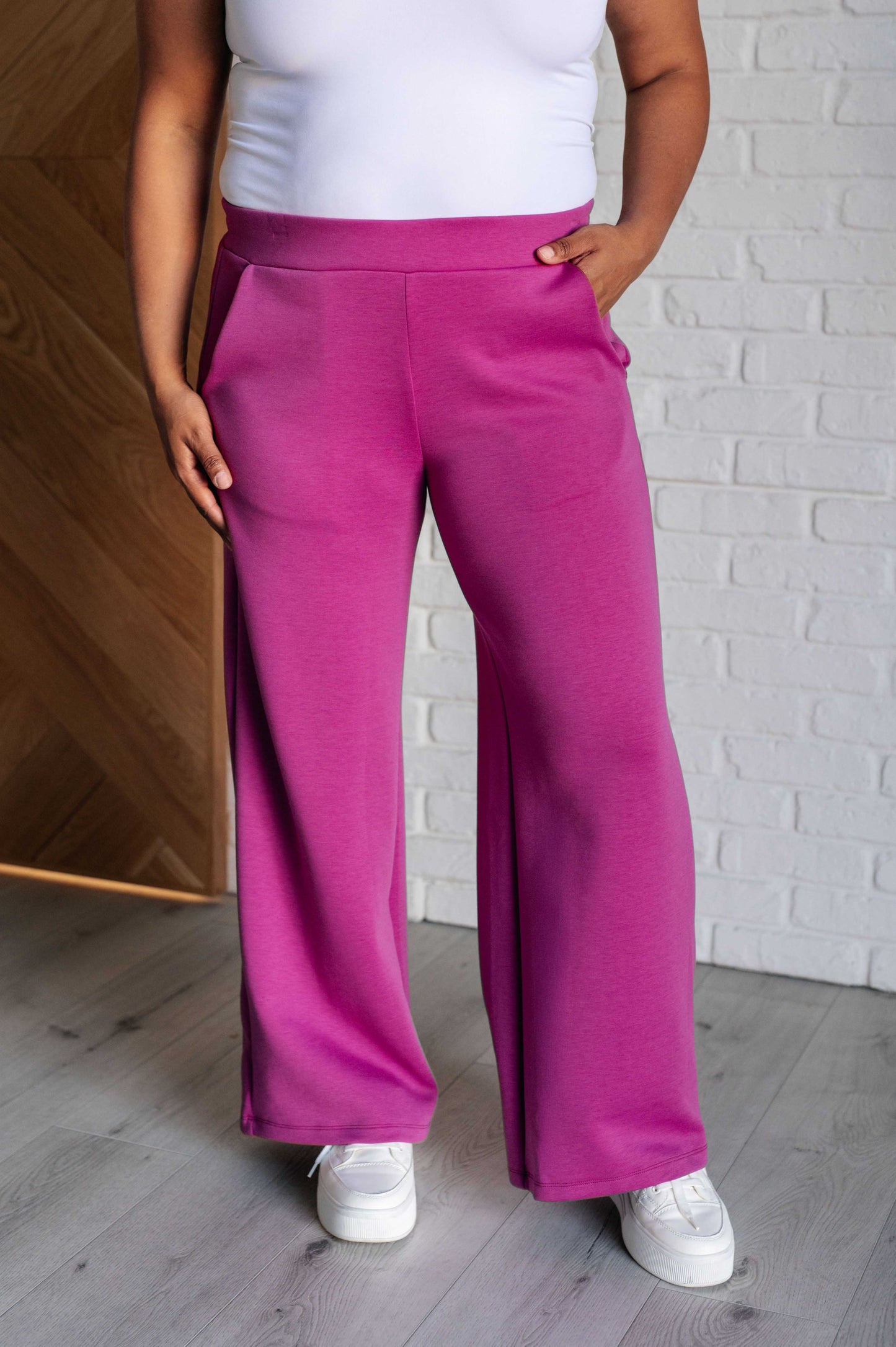 Resort Travel Wide Leg Pant in Magenta