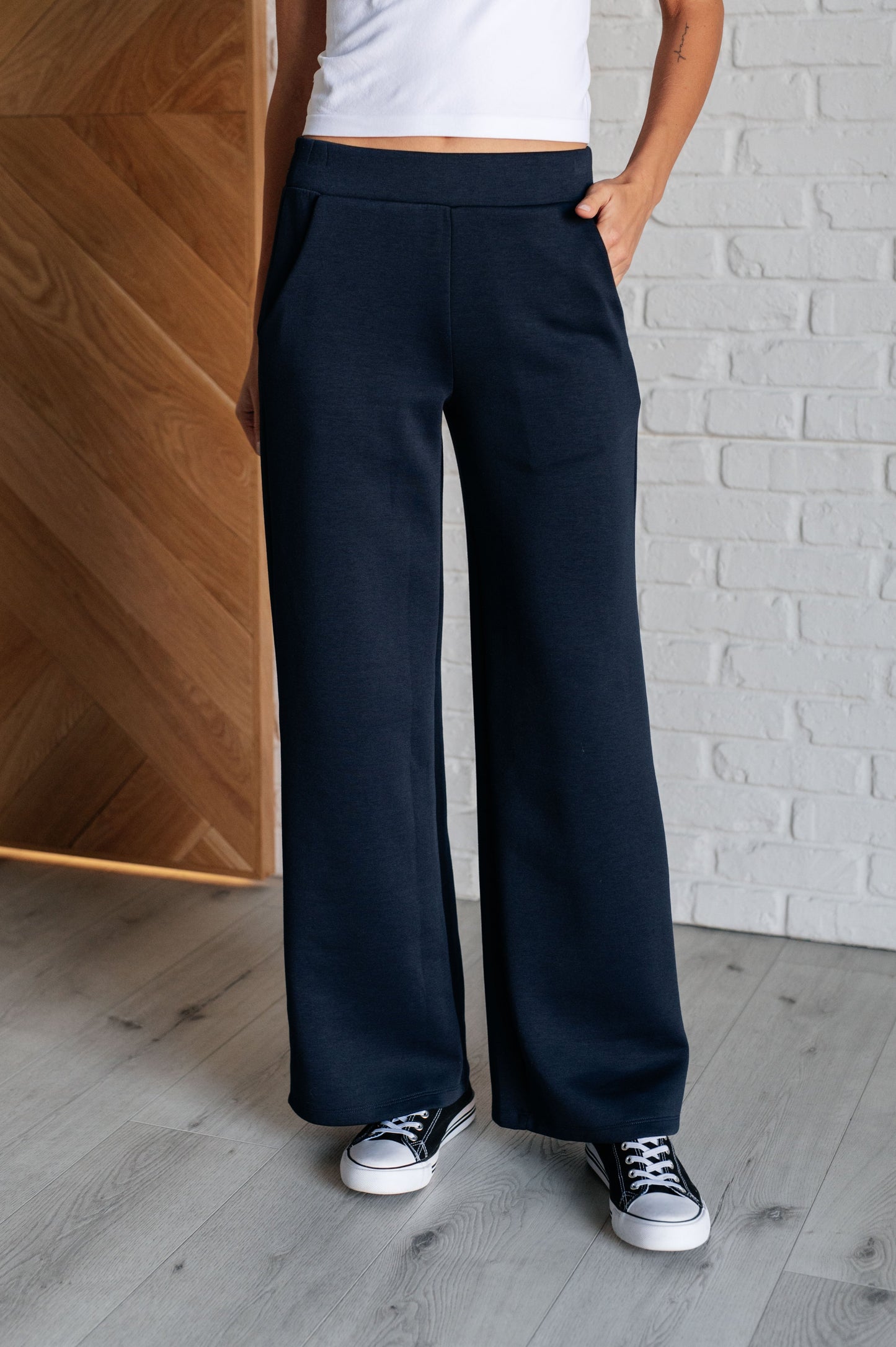 Resort Travel Wide Leg Pant in  Navy