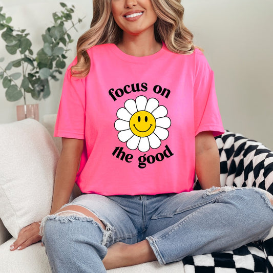 Focus on the Good Daisy Comfort Colors tee